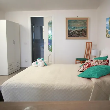 Cecilia Bed & Breakfast